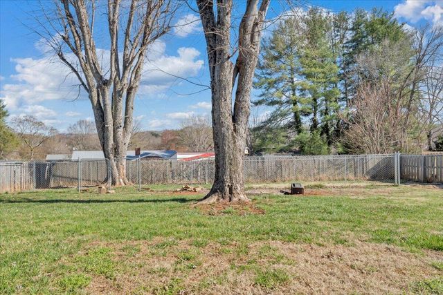 920 Ainsley ST, Martinsville, VA 24112