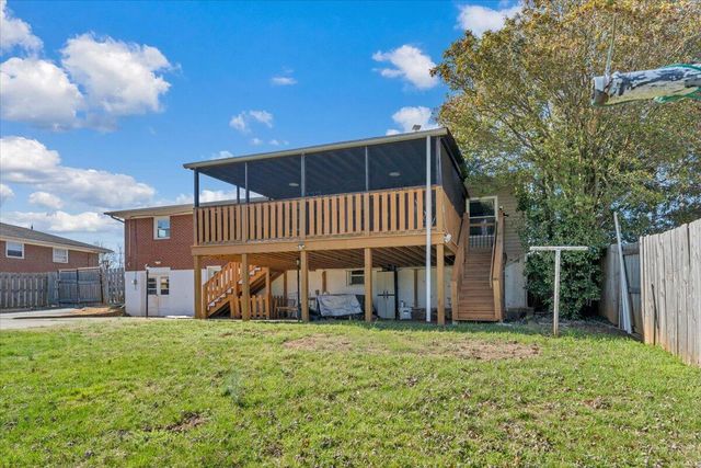 920 Ainsley ST, Martinsville, VA 24112