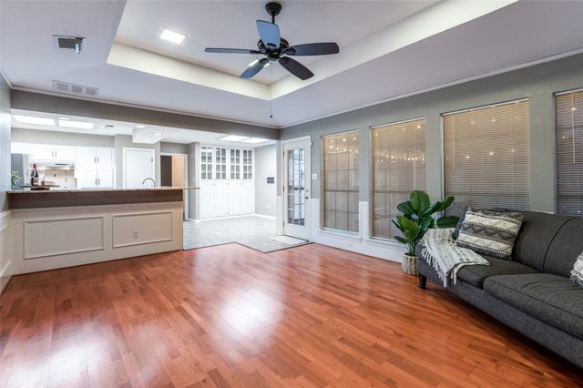 2418 Vista Glen Lane, Carrollton, TX 75007