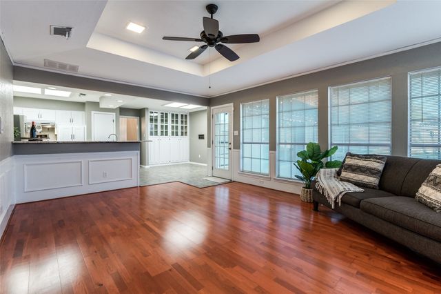 2418 Vista Glen Lane, Carrollton, TX 75007