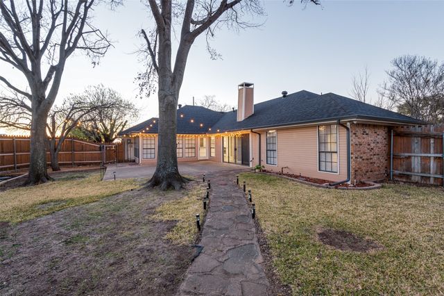 2418 Vista Glen Lane, Carrollton, TX 75007