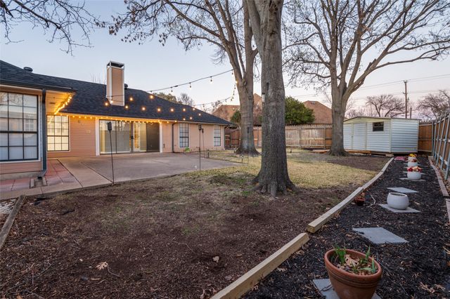 2418 Vista Glen Lane, Carrollton, TX 75007