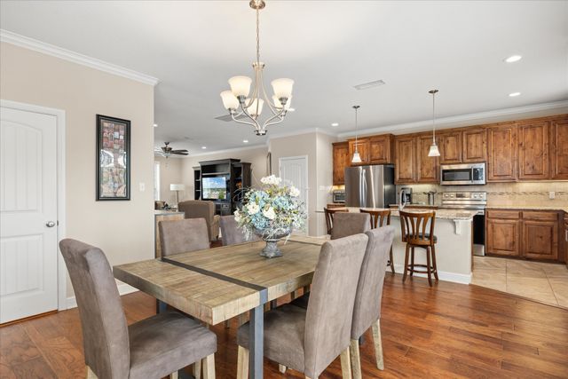 5250 Country Club Drive Q, Granbury, TX 76049
