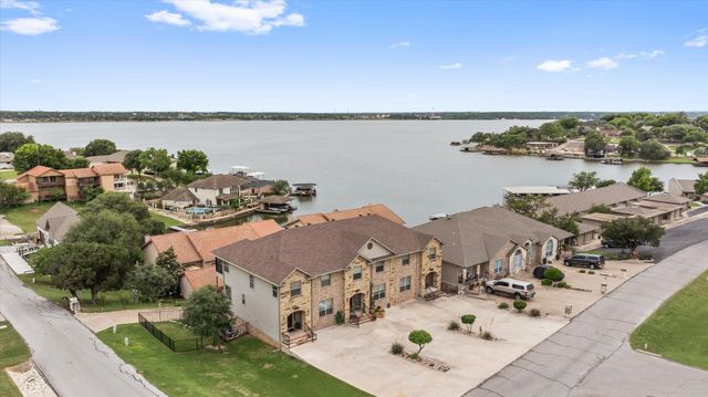 5250 Country Club Drive Q, Granbury, TX 76049