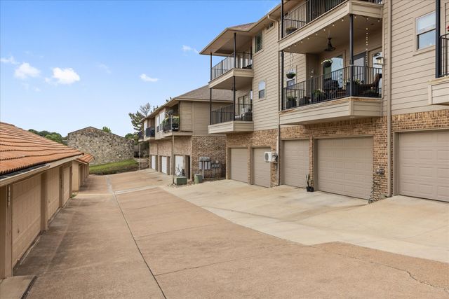 5250 Country Club Drive Q, Granbury, TX 76049