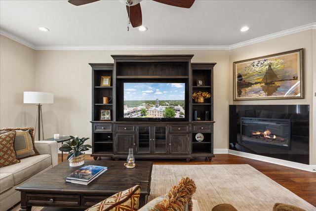 5250 Country Club Drive Q, Granbury, TX 76049
