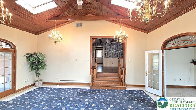 3203 Parkview Drive, Whitehall Twp, PA 18052