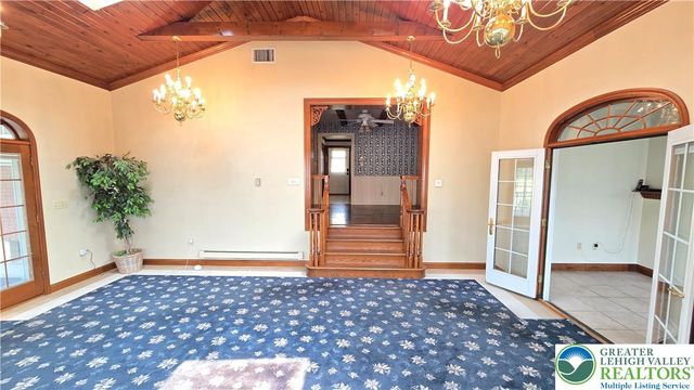 3203 Parkview Drive, Whitehall Twp, PA 18052