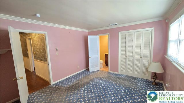 3203 Parkview Drive, Whitehall Twp, PA 18052