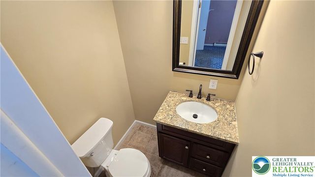 3203 Parkview Drive, Whitehall Twp, PA 18052