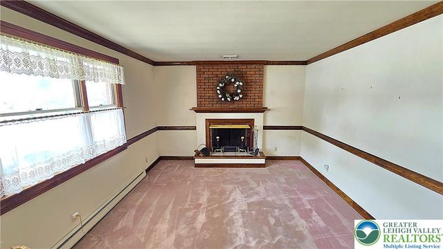 3203 Parkview Drive, Whitehall Twp, PA 18052