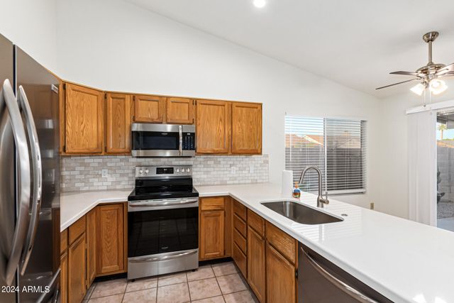 16407 S 44TH Street, Phoenix, AZ 85048