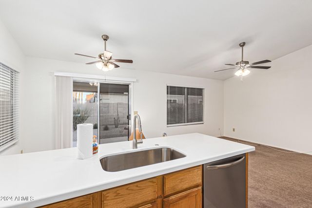 16407 S 44TH Street, Phoenix, AZ 85048