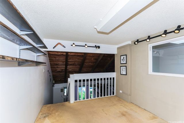 290 Kawaihae Street 209C, Honolulu, HI 96825