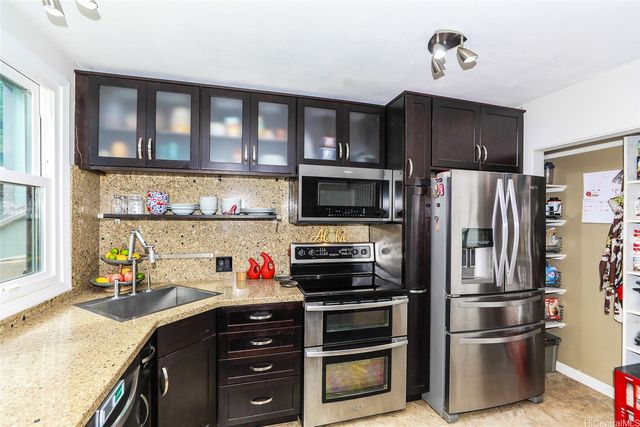 290 Kawaihae Street 209C, Honolulu, HI 96825