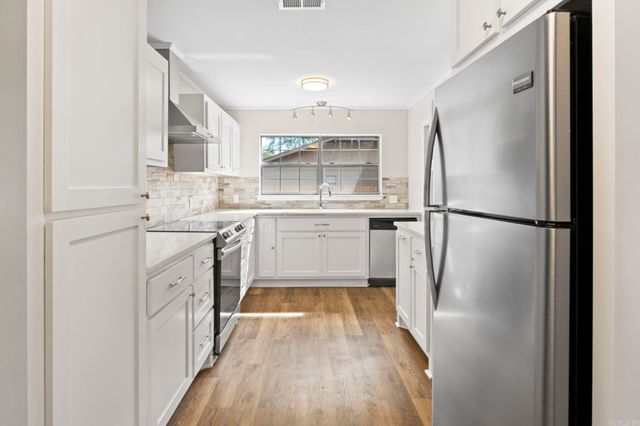 10 W Post Oak Drive, Conway, AR 72034