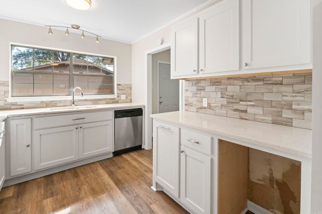 10 W Post Oak Drive, Conway, AR 72034