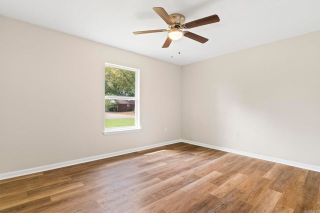 10 W Post Oak Drive, Conway, AR 72034