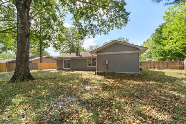 10 W Post Oak Drive, Conway, AR 72034