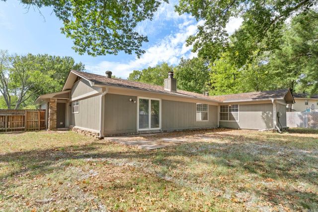 10 W Post Oak Drive, Conway, AR 72034