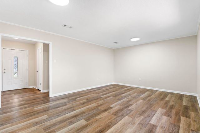 10 W Post Oak Drive, Conway, AR 72034