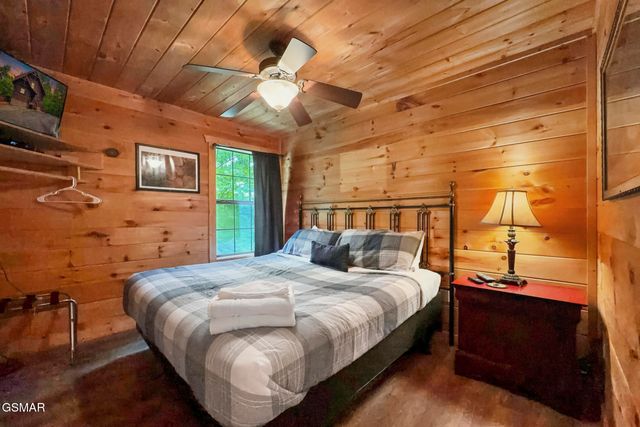 2416 Balsam Circle, Sevierville, TN 37876