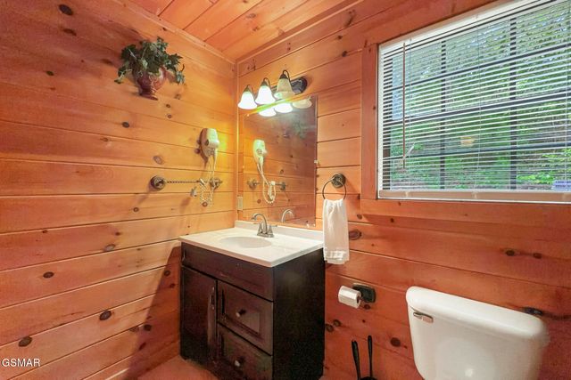 2416 Balsam Circle, Sevierville, TN 37876