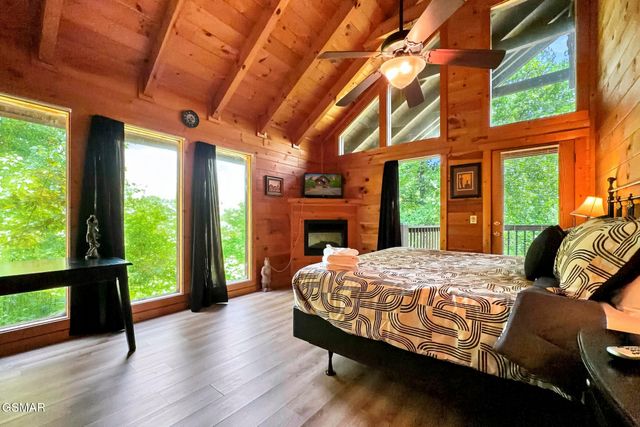 2416 Balsam Circle, Sevierville, TN 37876