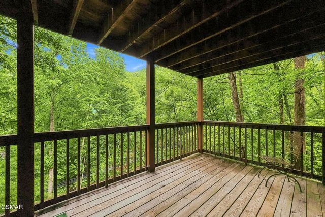2416 Balsam Circle, Sevierville, TN 37876