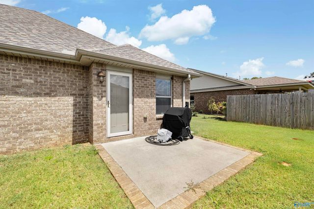 57 Weeping Willow Lane, Decatur, AL 35603