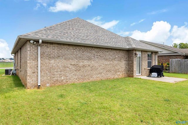 57 Weeping Willow Lane, Decatur, AL 35603