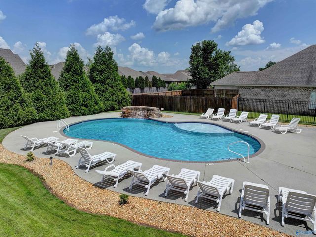 57 Weeping Willow Lane, Decatur, AL 35603