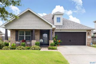 57 Weeping Willow Lane, Decatur, AL 35603