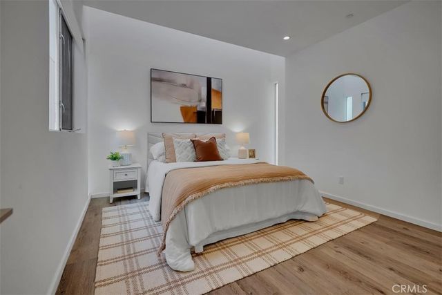 6919 Knowlton Place, Los Angeles, CA 90045