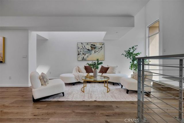 6919 Knowlton Place, Los Angeles, CA 90045