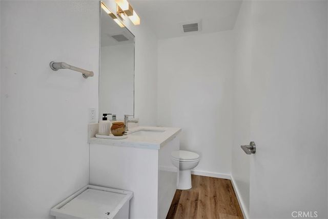6919 Knowlton Place, Los Angeles, CA 90045