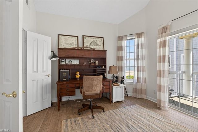 3232 Silver Sands Cir Apt 300, Virginia Beach, VA 23451