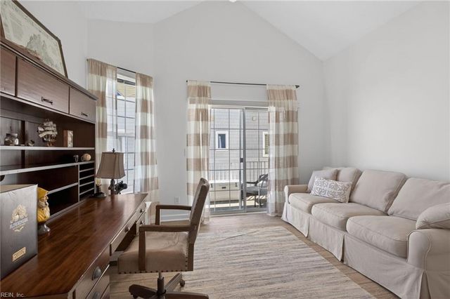 3232 Silver Sands Cir Apt 300, Virginia Beach, VA 23451