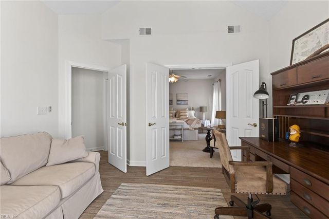 3232 Silver Sands Cir Apt 300, Virginia Beach, VA 23451