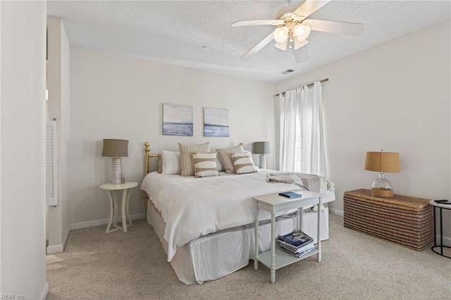 3232 Silver Sands Cir Apt 300, Virginia Beach, VA 23451