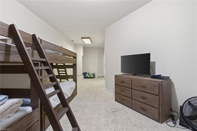 3232 Silver Sands Cir Apt 300, Virginia Beach, VA 23451