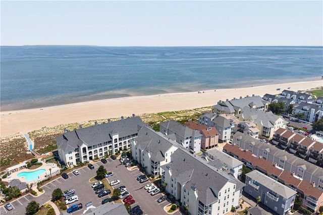 3232 Silver Sands Cir Apt 300, Virginia Beach, VA 23451