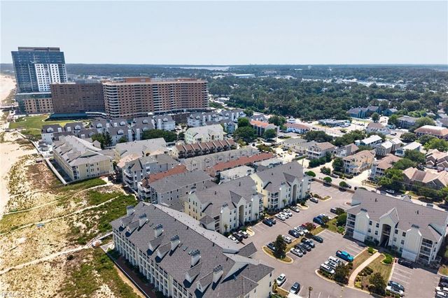 3232 Silver Sands Cir Apt 300, Virginia Beach, VA 23451