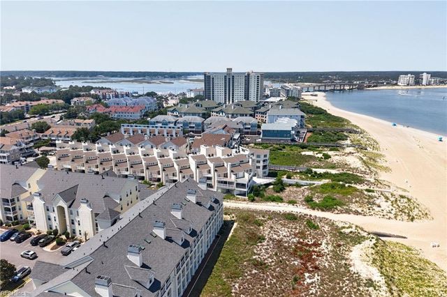 3232 Silver Sands Cir Apt 300, Virginia Beach, VA 23451