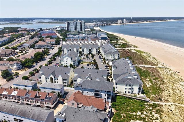 3232 Silver Sands Cir Apt 300, Virginia Beach, VA 23451