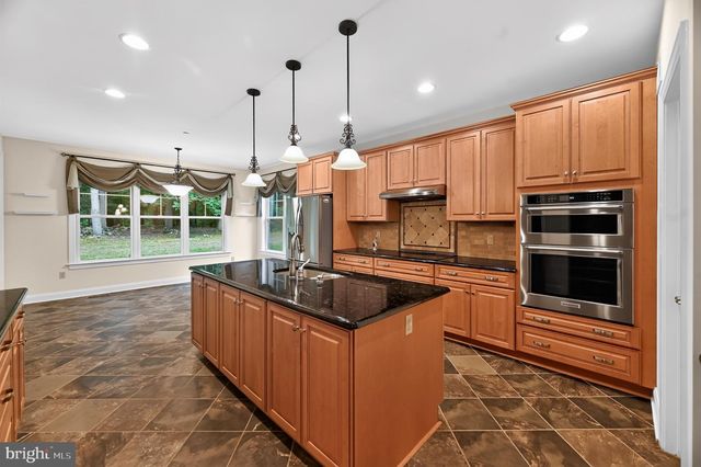 8711 CHESTNUT GROVE RD, Frederick, MD 21701