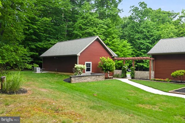 8711 CHESTNUT GROVE RD, Frederick, MD 21701