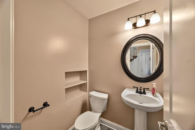 8711 CHESTNUT GROVE RD, Frederick, MD 21701