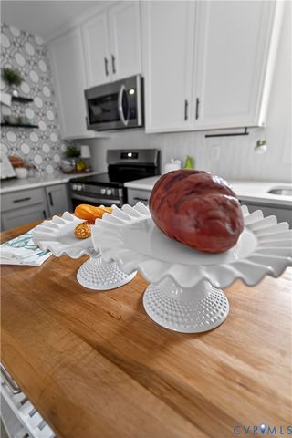 11101 Dumaine Dr, Midlothian, VA 23112