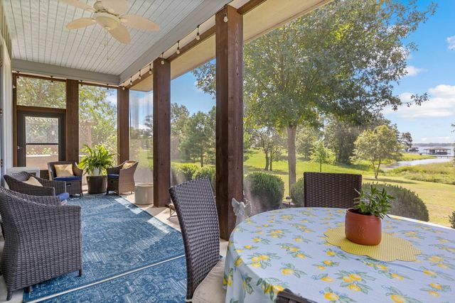 245 Private Road 2714, Mt Pleasant, TX 75455